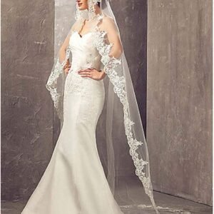 Wedding Bridal Veils Long Veil with Lace and Metal Comb At The Cathedral Length